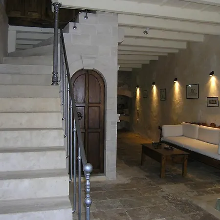 Vetera Suites Konukevi 4*